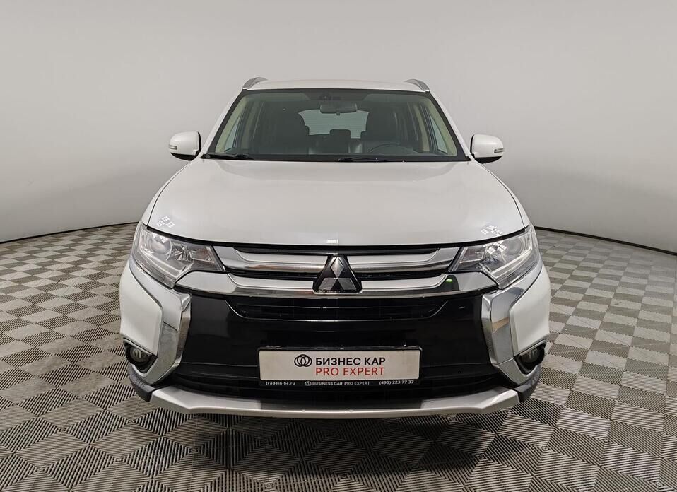 Mitsubishi Outlander, III Рестайлинг 2 2.0 CVT (146 л.с.) 4WD