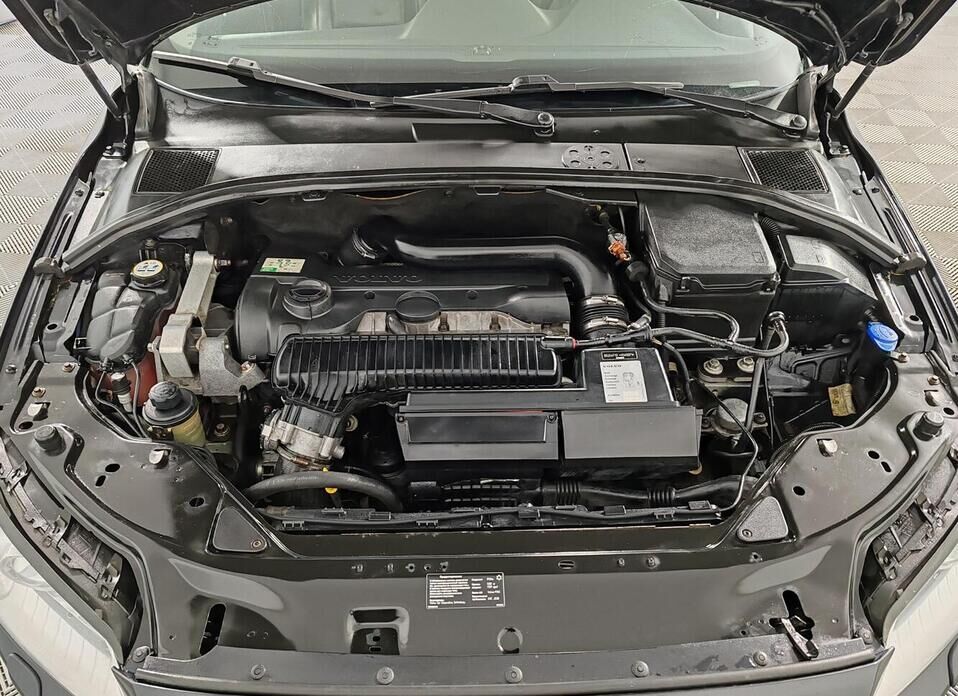 Volvo S80, II Рестайлинг 2.5 AT (231 л.с.)