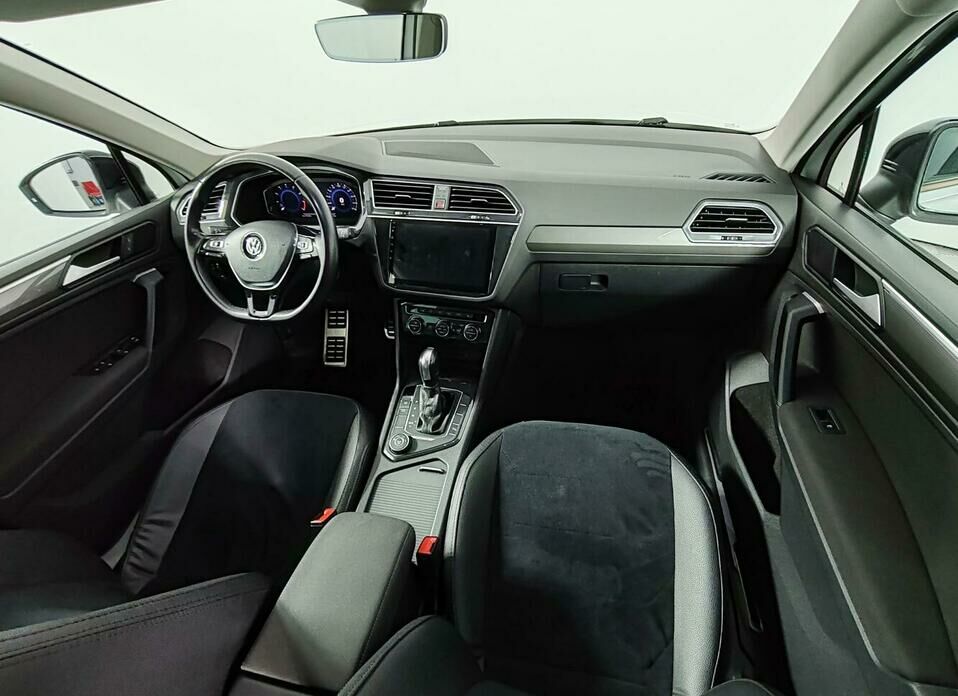Volkswagen Tiguan 1.4 AMT (150 л.с.) 4WD