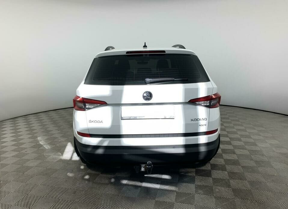 Skoda Kodiaq 2.0 AMT (180 л.с.) 4WD