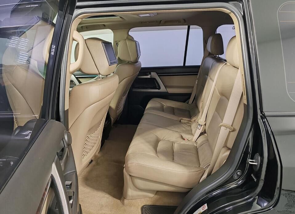 Toyota Land Cruiser, 200 Series 4.5d AT (235 л.с.) 4WD