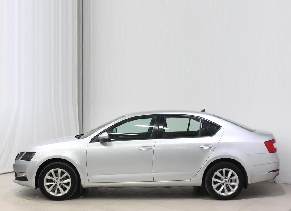 Skoda Octavia, III (A7) Рестайлинг 1.6 MT (110 л.с.)