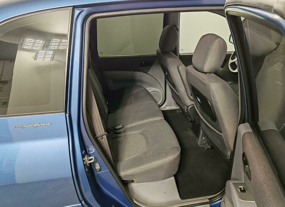 Hyundai Matrix 1.8 AT (122 л.с.)