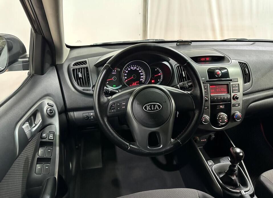 Kia Cerato, II 6-speed 1.6 MT (126 л.с.)