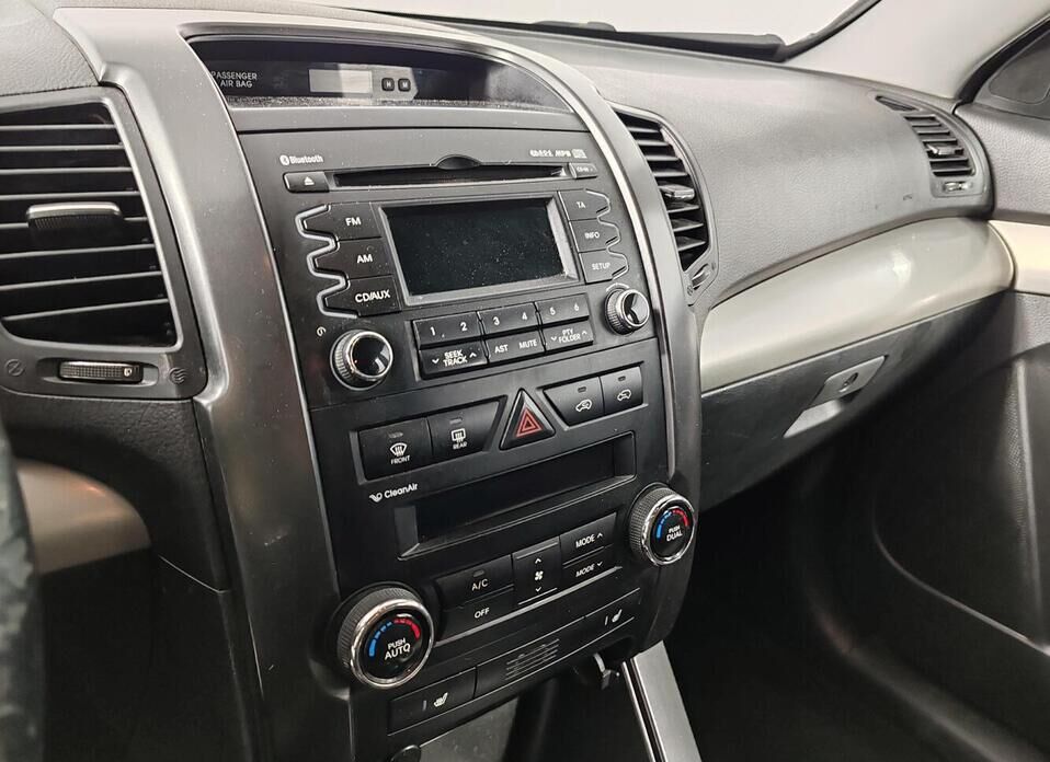 Kia Sorento, II 2.4 MT (175 л.с.) 4WD