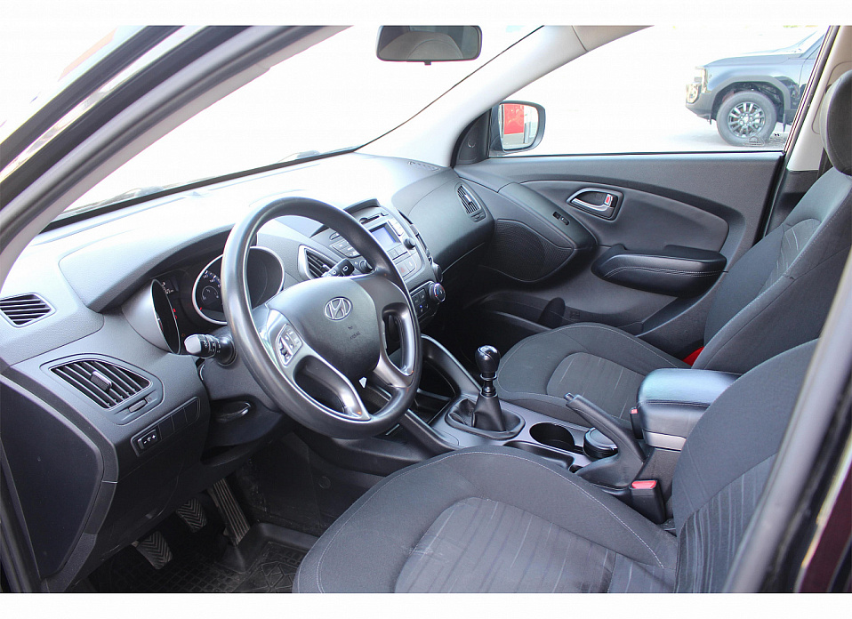 Hyundai ix35, I 2.0 MT (150 л.с.)