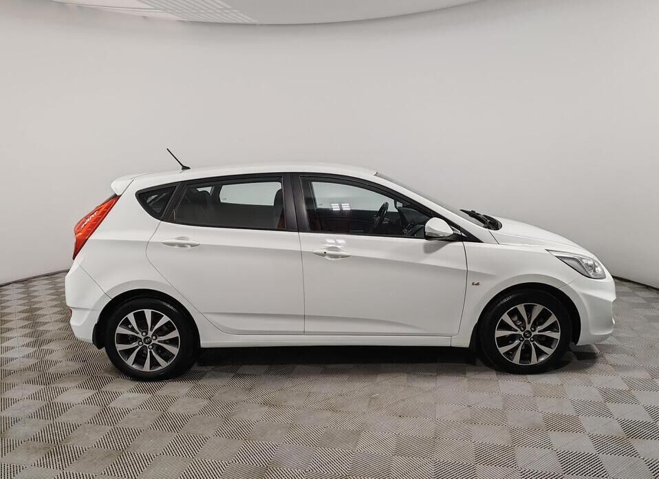 Hyundai Solaris 1.6 AT (123 л.с.)