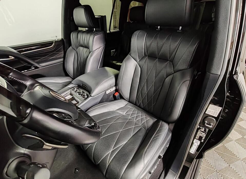 Lexus LX, III Рестайлинг 2 570 5.7 AT (367 л.с.) 4WD