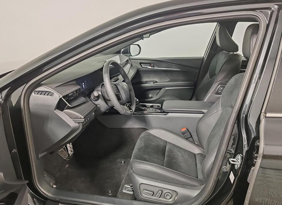 Toyota Camry, IX (XV80) China Market 2.0hyb CVT (197 л.с.)