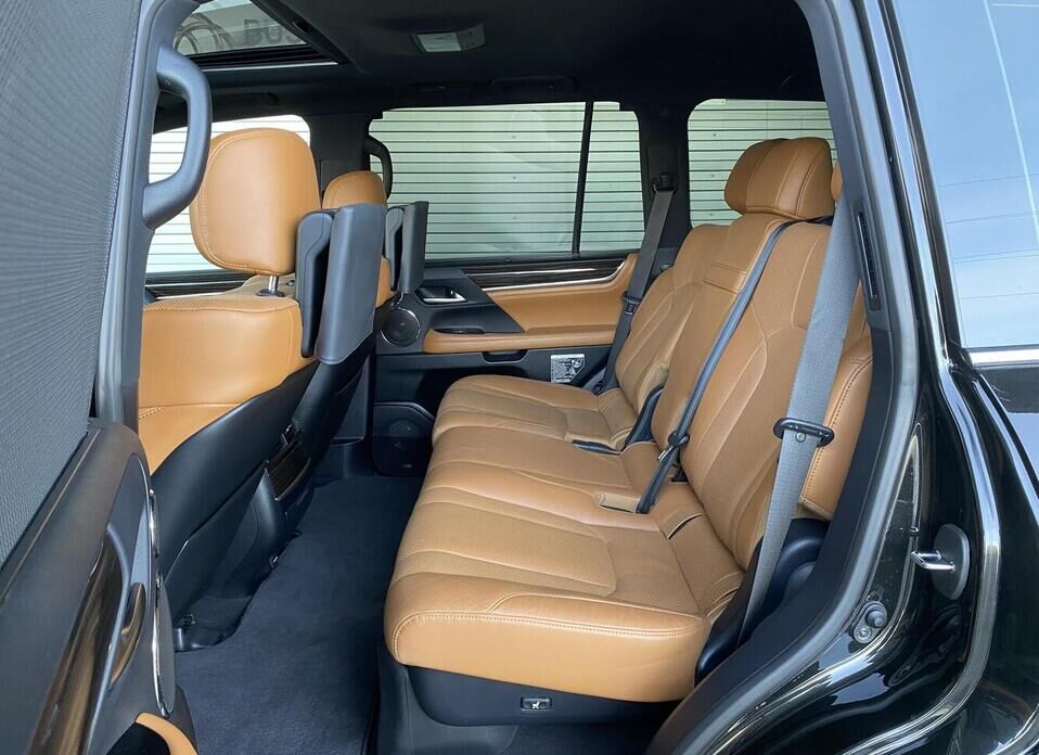 Lexus LX, III Рестайлинг 2 570 5.7 AT (367 л.с.) 4WD