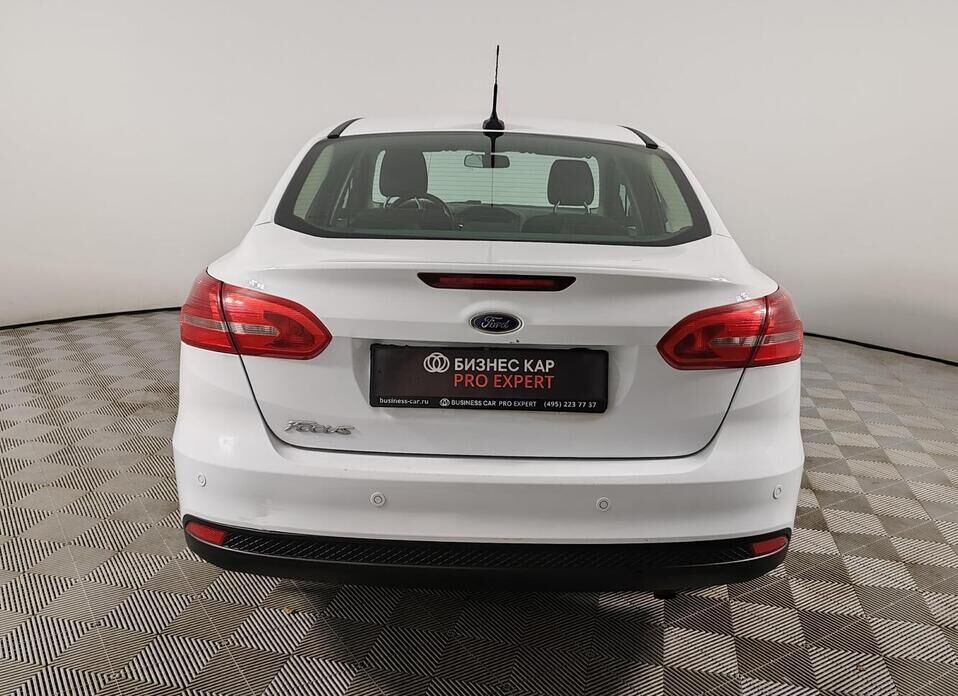 Ford Focus, III Рестайлинг 1.6 AMT (125 л.с.)