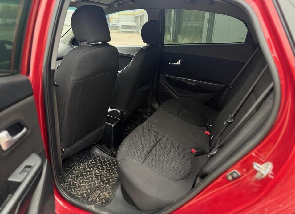 Kia Rio, III 4-speed 1.6 AT (123 л.с.)
