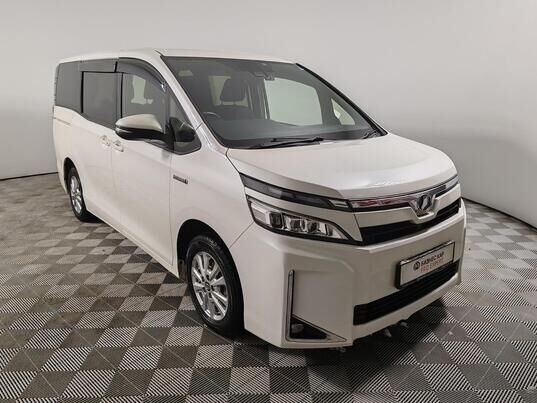 Toyota Voxy, 2018&nbsp;г., 100&nbsp;090&nbsp;км