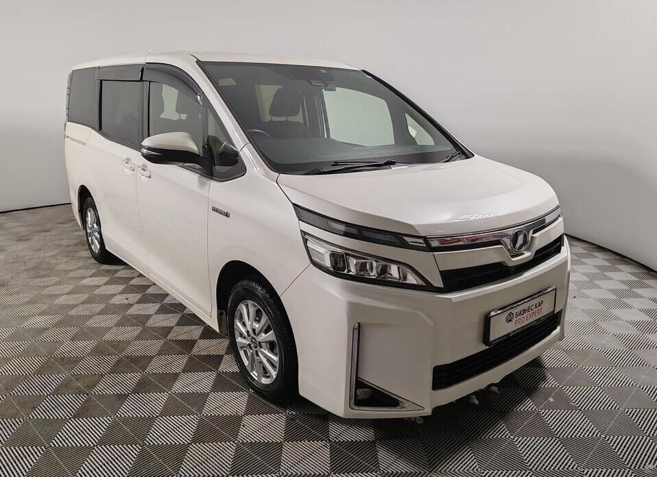 Toyota Voxy, III (R80) 1.8hyb CVT (99 л.с.)