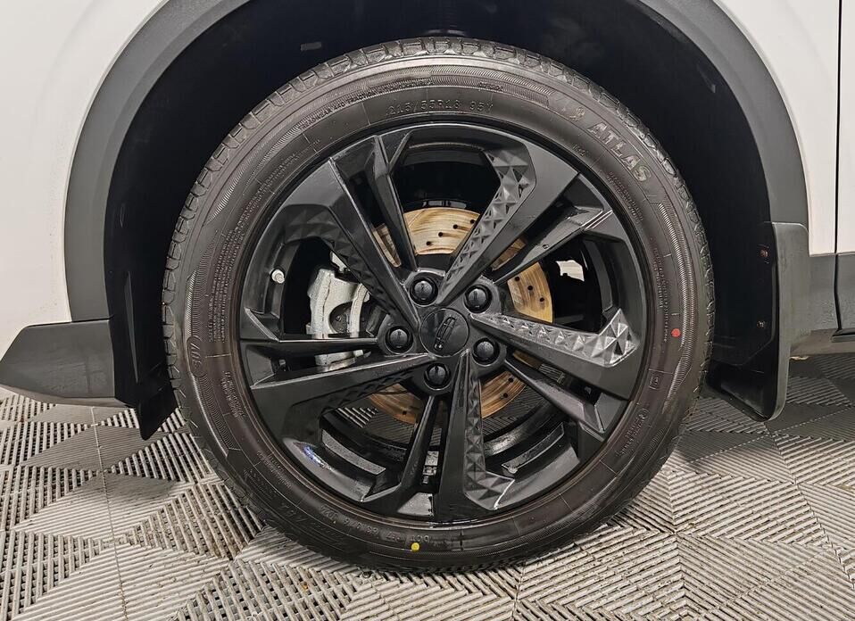 Geely Coolray, I Рестайлинг 1.5 AMT (147 л.с.)