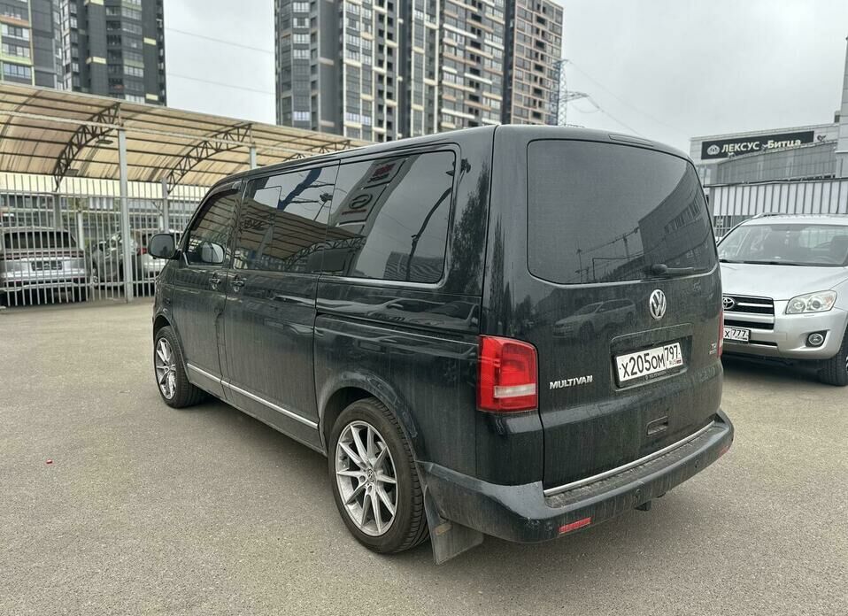 Volkswagen Multivan 2.0d AMT (180 л.с.) 4WD