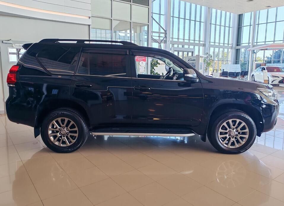 Toyota Land Cruiser Prado, 150 Series Рестайлинг 2 2.8d AT (177 л.с.) 4WD