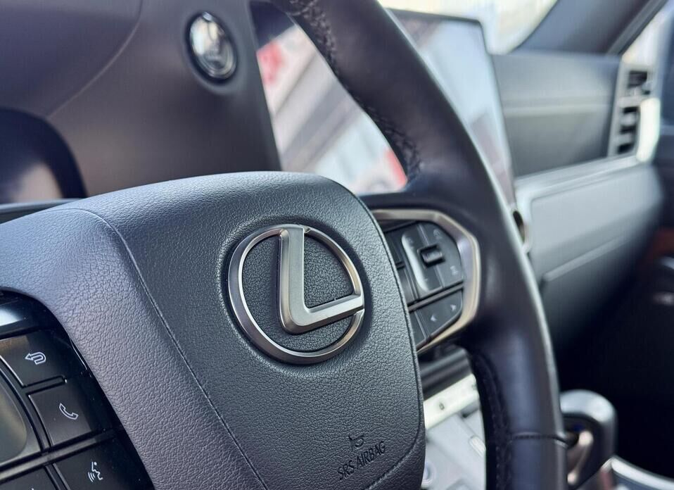 Lexus GX, III 550 3.4 AT (354 л.с.) 4WD