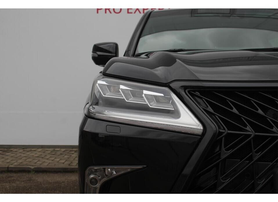 Lexus LX, III Рестайлинг 2 570 5.7 AT (367 л.с.) 4WD