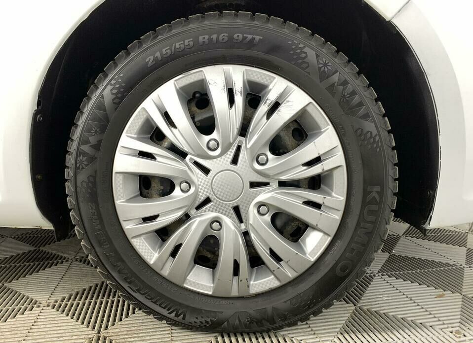 Ford Mondeo 1.6 MT (120 л.с.)