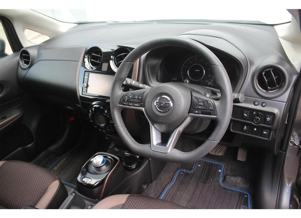 Nissan Note 1.2 CVT (98 л.с.)