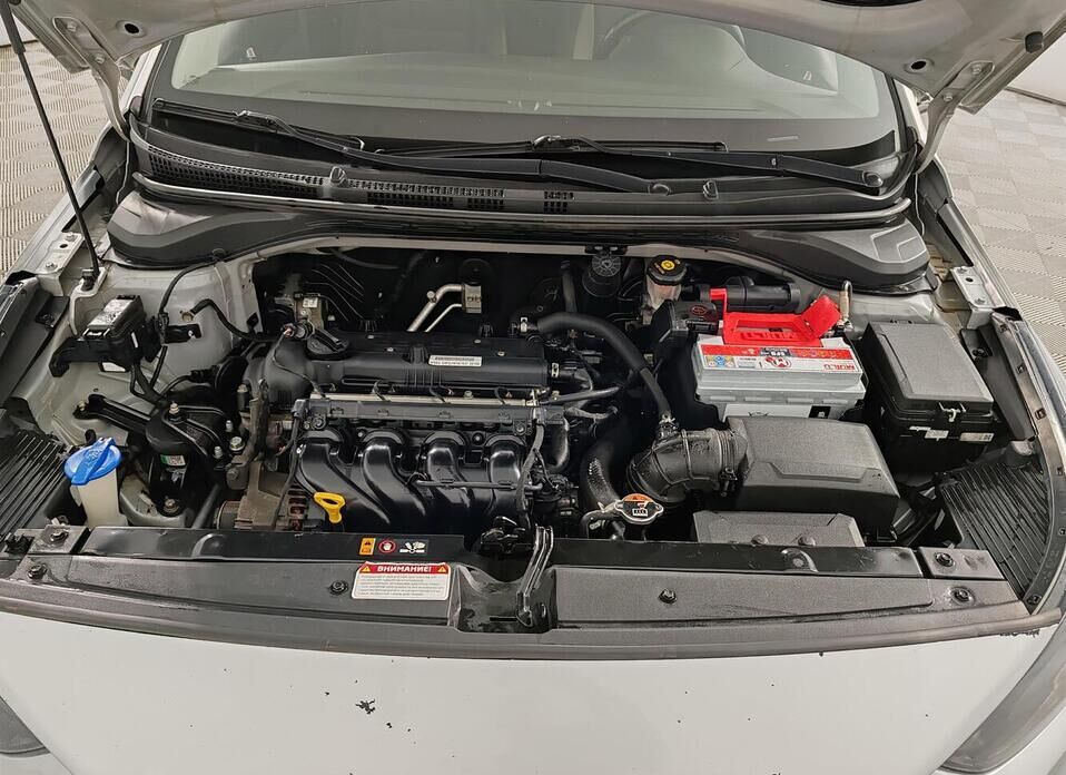 Hyundai Solaris, II 1.6 AT (123 л.с.)