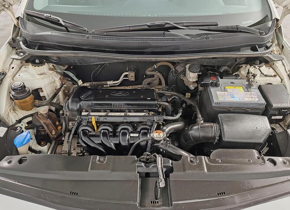 Hyundai Solaris, I Рестайлинг 1.6 AT (123 л.с.)