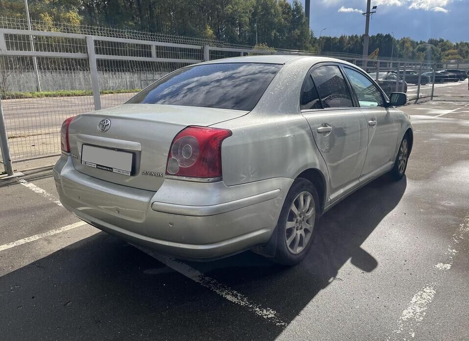 Toyota Avensis, II Рестайлинг 1.8 MT (129 л.с.)