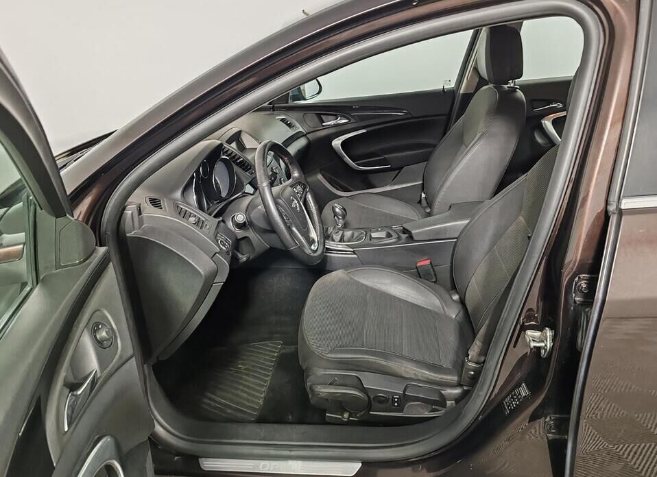 Opel Insignia, I 1.6 MT (180 л.с.)