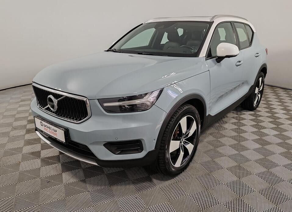 Volvo XC40 2.0 AT (190 л.с.) 4WD