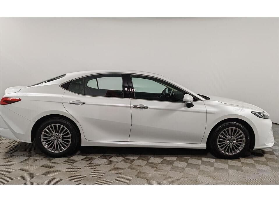 Toyota Camry, IX (XV80) China Market 2.0 CVT (173 л.с.)