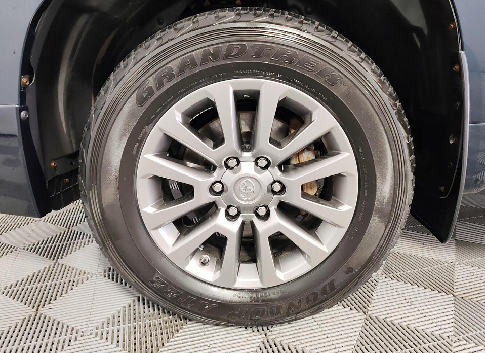 Toyota Land Cruiser Prado, 150 Series Рестайлинг 2 2.8d AT (177 л.с.) 4WD