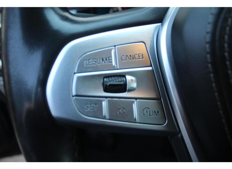 BMW 7 серии, VI (G11/G12) Рестайлинг 730Ld xDrive 3.0d AT (249 л.с.) 4WD