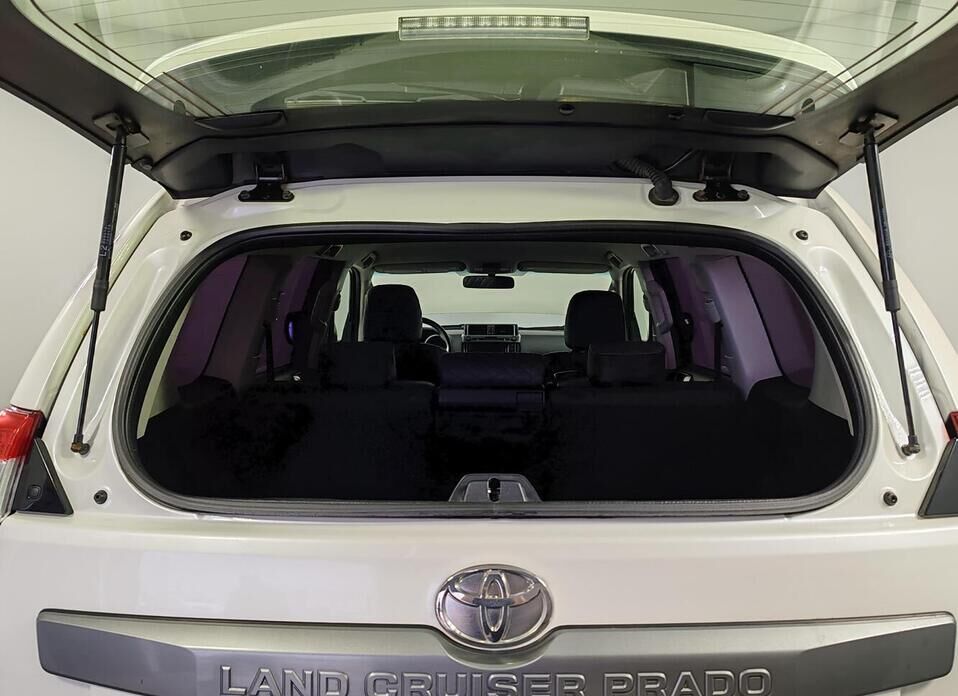 Toyota Land Cruiser Prado 2.8d AT (200 л.с.) 4WD