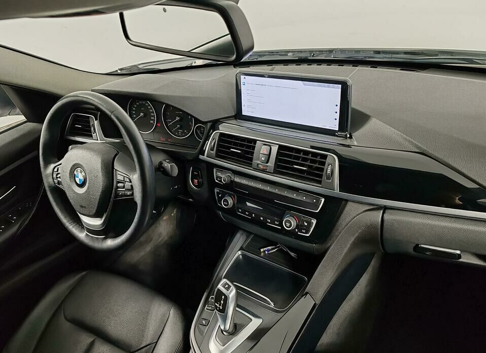 BMW 3 серии 318i 1.5 AT (136 л.с.)