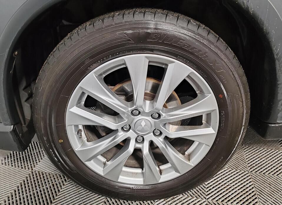 Mitsubishi Outlander, III Рестайлинг 3 2.0 CVT (146 л.с.)