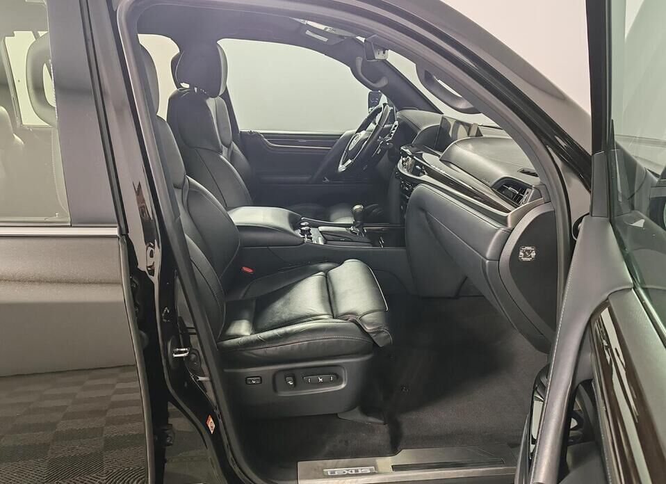 Lexus LX, III Рестайлинг 2 450d 4.5d AT (272 л.с.) 4WD