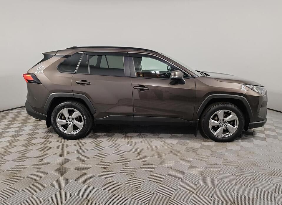 Toyota RAV4 2.5 AT (199 л.с.) 4WD