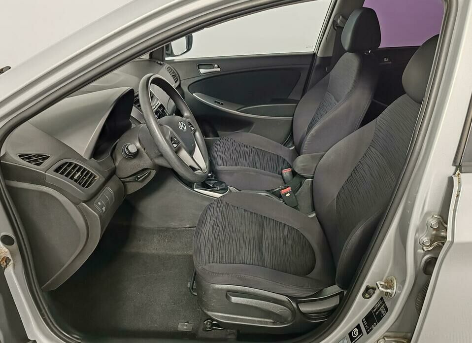 Hyundai Solaris 1.4 MT (107 л.с.)