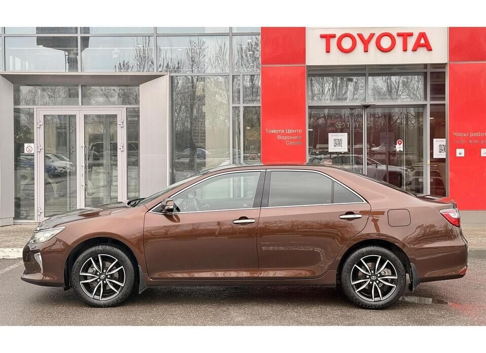 Toyota Camry, VII (XV50) Рестайлинг 2 2.5 AT (181 л.с.)