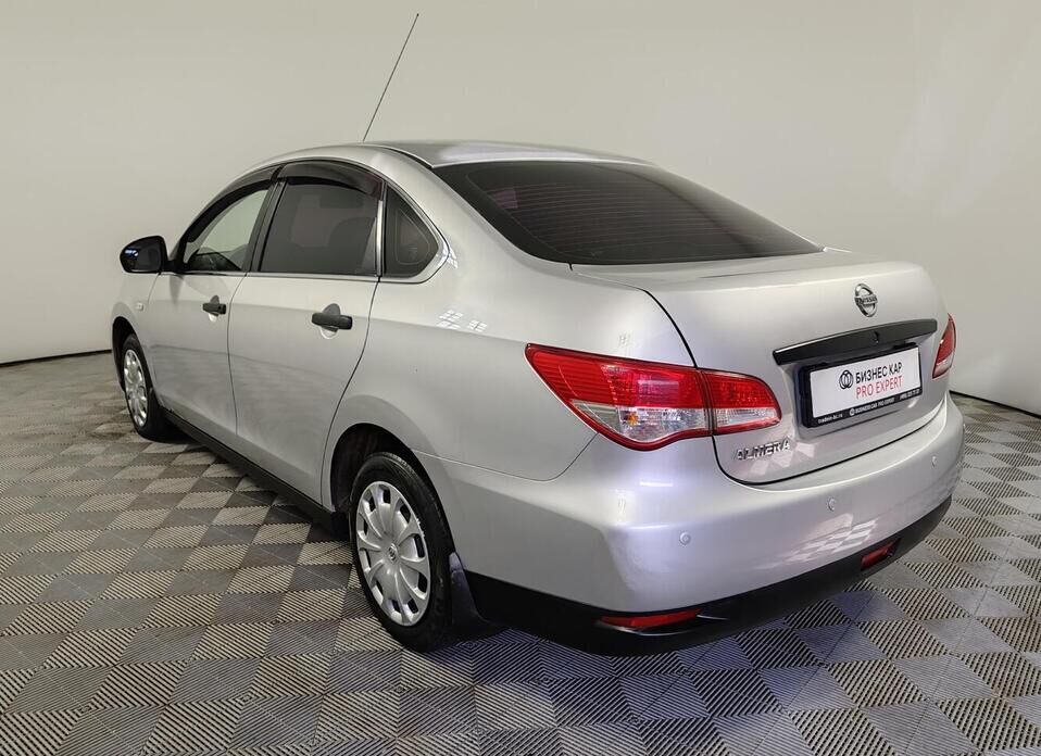 Nissan Almera 1.6 MT (102 л.с.)