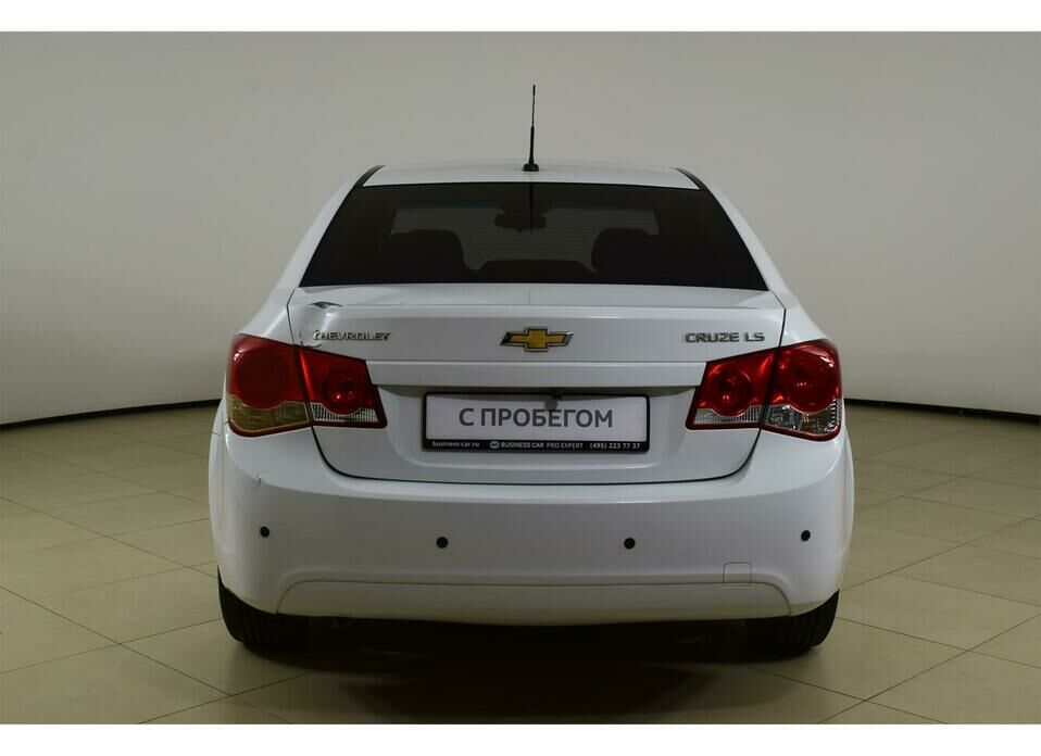 Chevrolet Cruze 1.6 MT (109 л.с.)