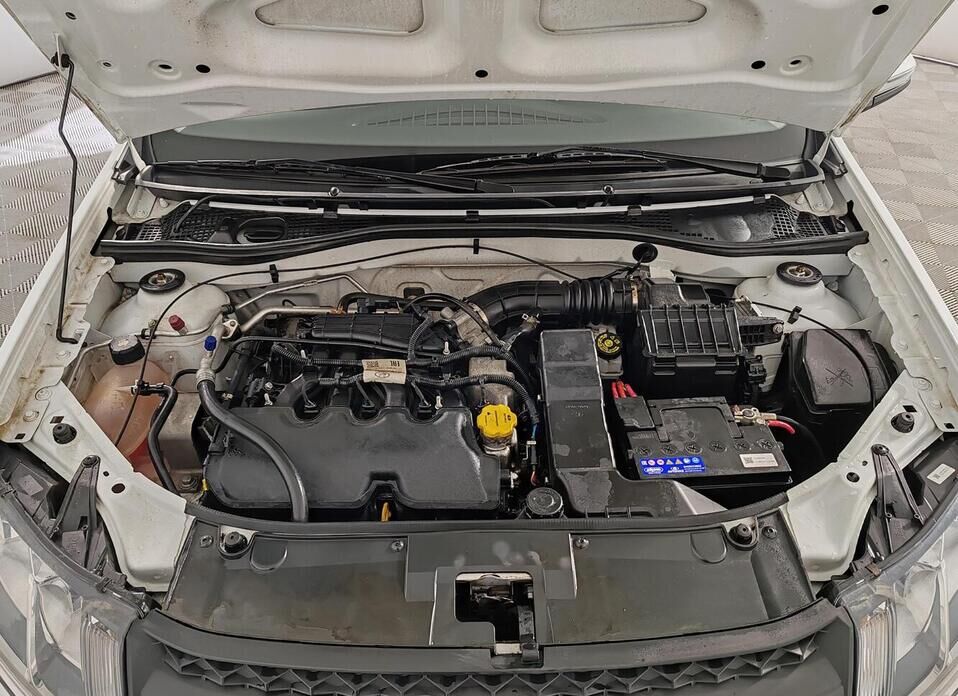 LADA (ВАЗ) Largus, I Рестайлинг 1.6 MT (106 л.с.)