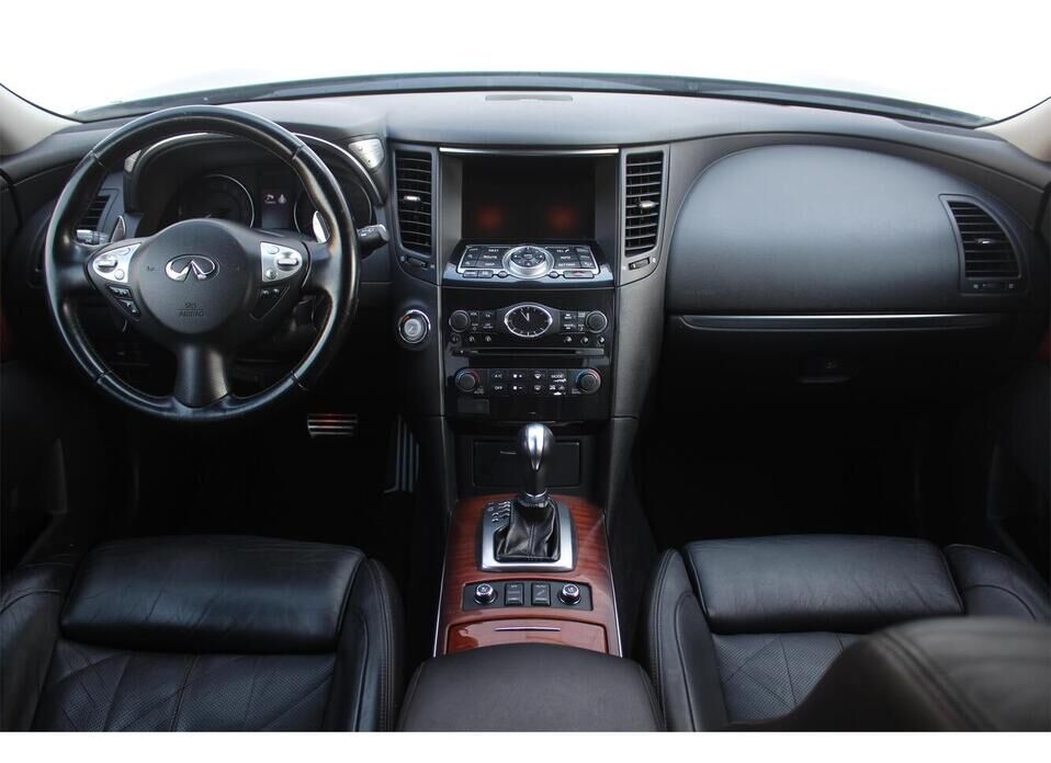 Infiniti FX FX37 3.7 AT (333 л.с.) 4WD