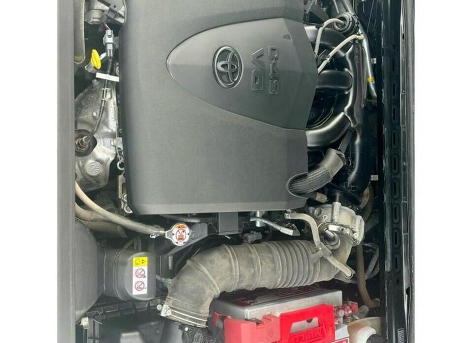 Toyota Camry, VIII (XV70) 3.5 AT (249 л.с.)