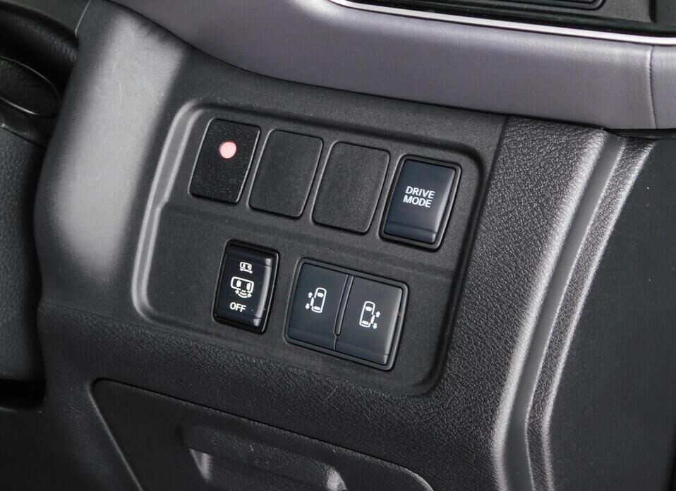 Nissan Serena, V (C27) Рестайлинг 1.2hyb AT (84 л.с.)