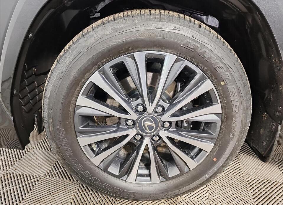 Lexus LX, IV 600 3.5 AT (415 л.с.) 4WD