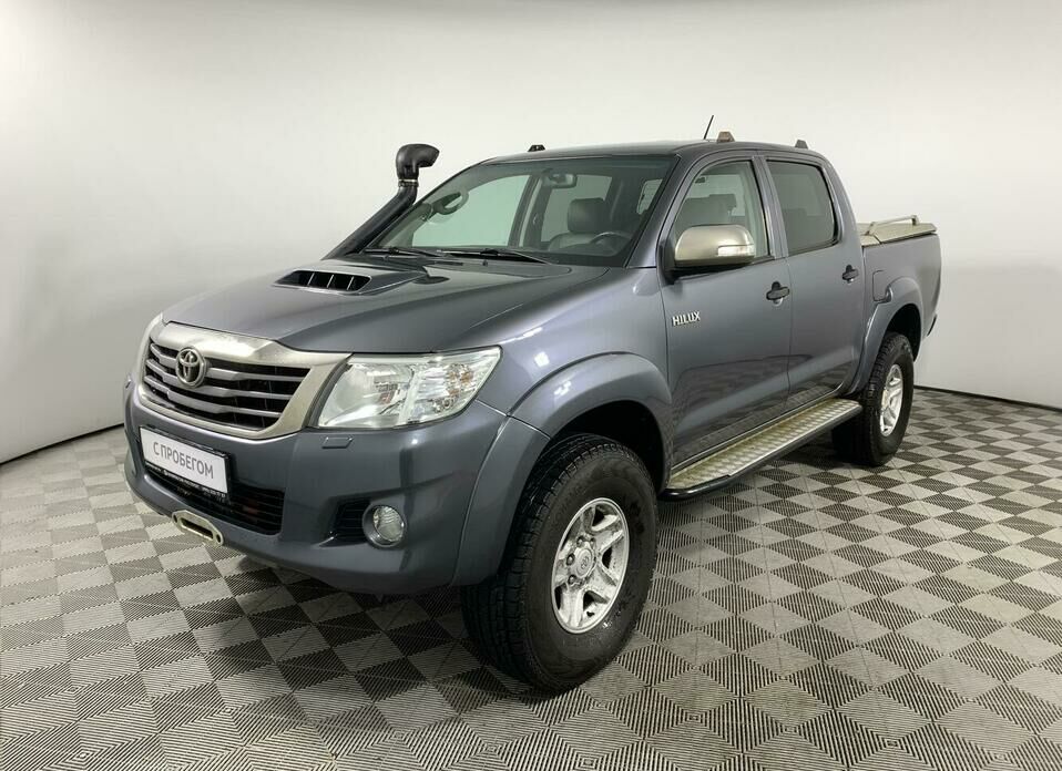 Toyota Hilux 2.5d MT (144 л.с.) 4WD