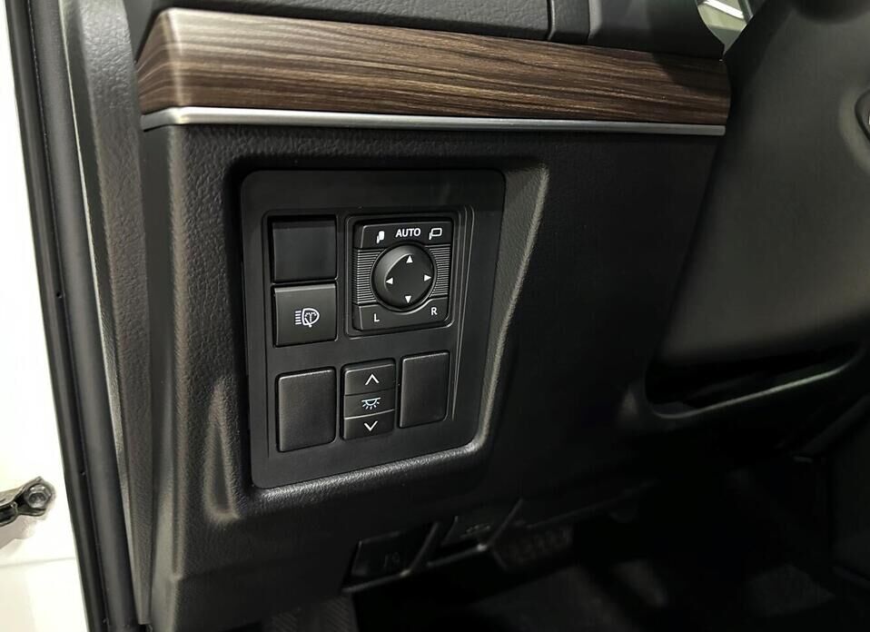 Toyota Land Cruiser Prado 4.0 AT (249 л.с.) 4WD