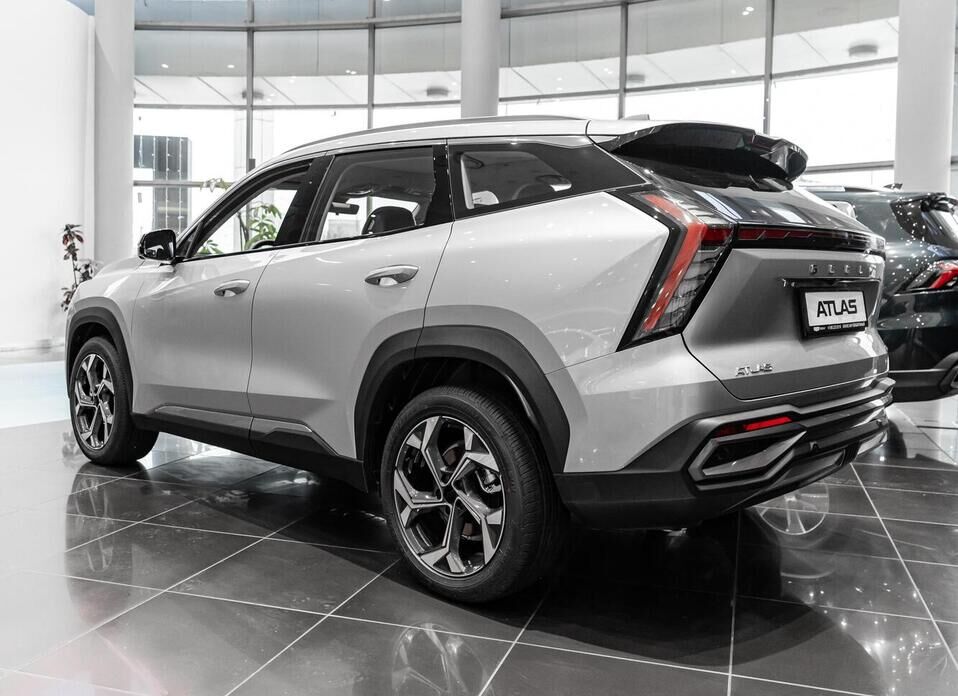 Geely Atlas, II 2.0 AT (200 л.с.) 4WD